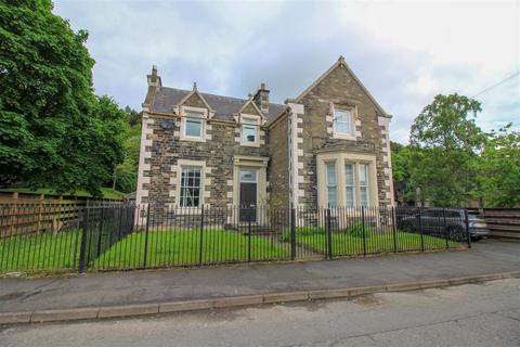 2 bedroom flat to rent, Mansfield Square, Hawick