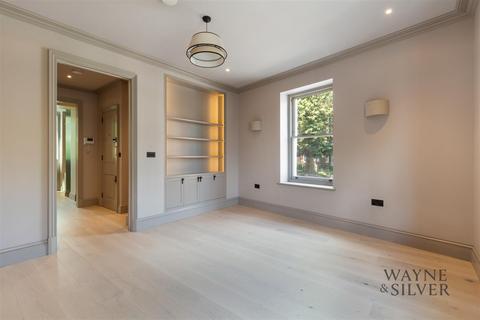 3 bedroom apartment to rent, Willow Road, Hampstead, NW3
