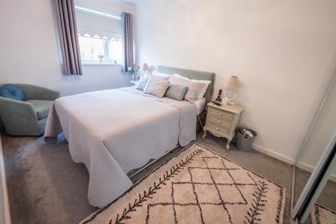 3 bedroom terraced house for sale, Hollycarrside Road, Leechmere, Sunderland
