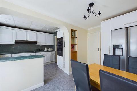 131 Littleheath Road, South Croydon, CR2 7SL
