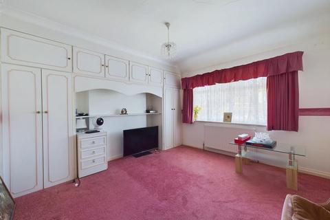 131 Littleheath Road, South Croydon, CR2 7SL