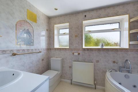 131 Littleheath Road, South Croydon, CR2 7SL