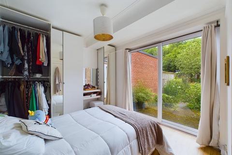 14 Lower Barn Road, Purley, CR8 1HQ