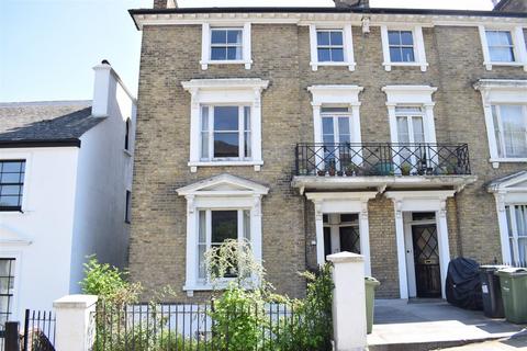 3 bedroom maisonette for sale, Gipsy Hill, London