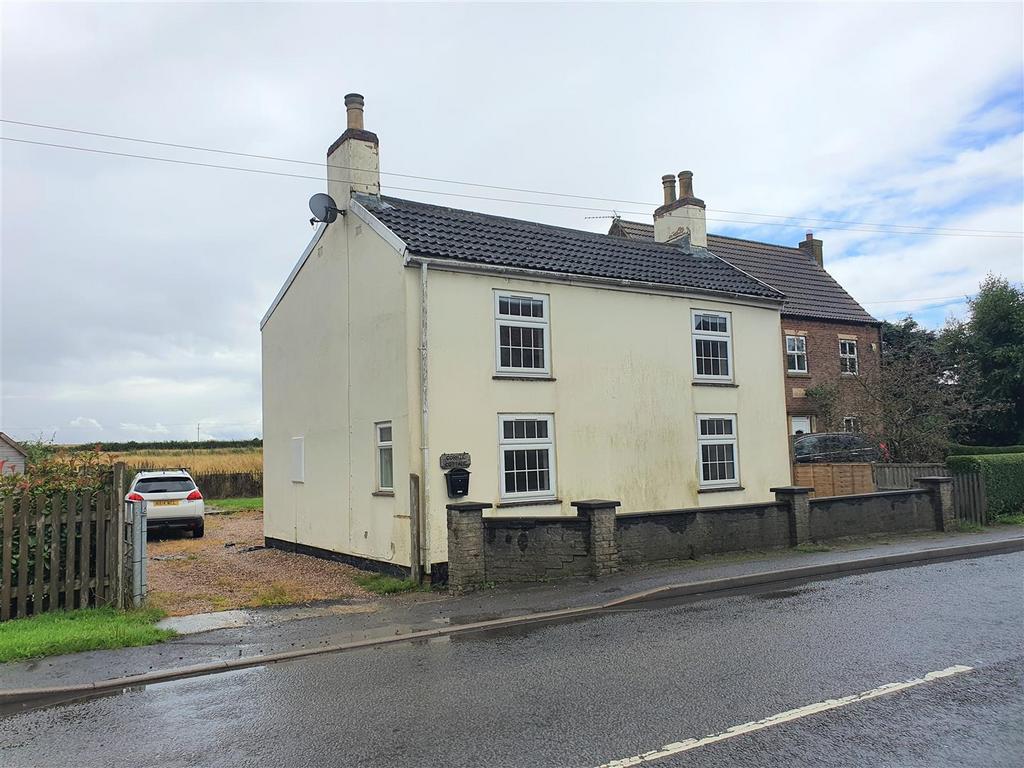 Gainsborough Road, Middle Rasen LN8 3 bed detached house £750 pcm (£