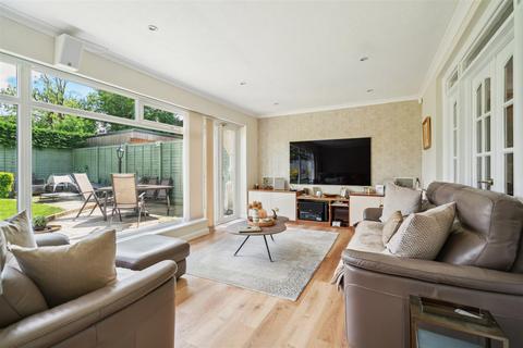 5 bedroom detached house for sale, Chiltern Close, Bushey
