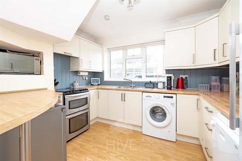 3 bedroom terraced house for sale, Heather Close, Bournemouth BH8