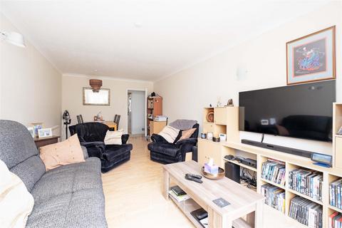3 bedroom terraced house for sale, Heather Close, Bournemouth BH8