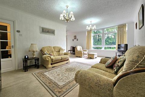 Flat 20, Sapphire Court Chelmscote Road, Solihull, B92 8BZ