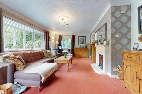 3 bedroom detached bungalow for sale, London Road, Loughton Village