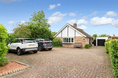 3 bedroom detached bungalow for sale, London Road, Loughton Village