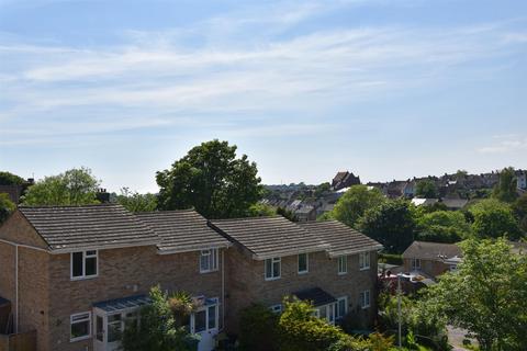 2 bedroom terraced house for sale, Hawthorn Road, Hastings