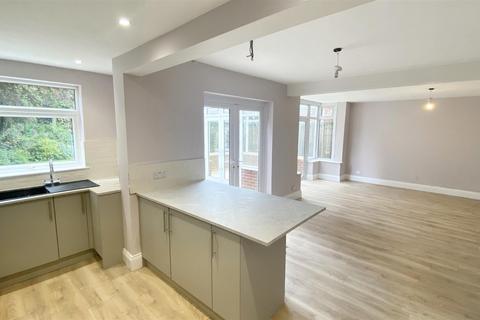 4 bedroom detached house for sale, Dyott Road, Birmingham B13