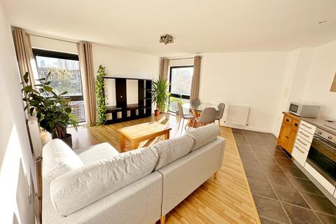 2 bedroom flat to rent, Mostyn Grove, Bow