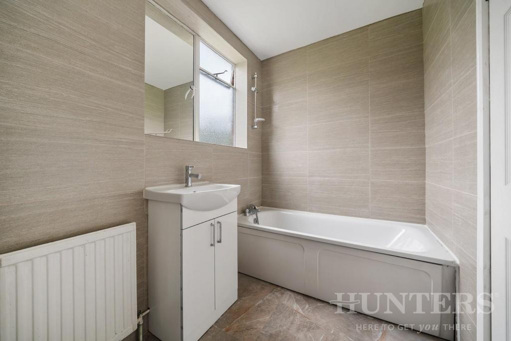76 A Bruce Castle Road N17 8 NJ-9.jpg