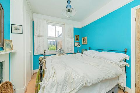 88 Worple Road, Isleworth, TW7 7HU