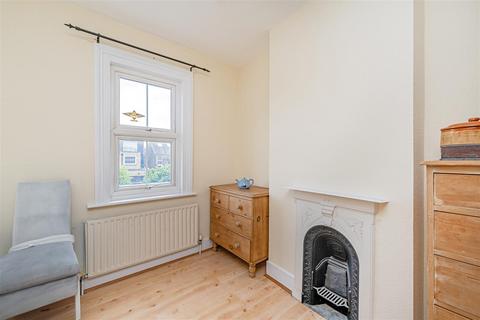 88 Worple Road, Isleworth, TW7 7HU