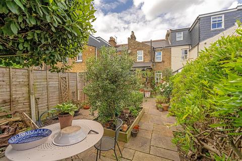 88 Worple Road, Isleworth, TW7 7HU