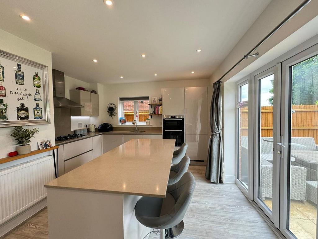 Kitchen/Family Room