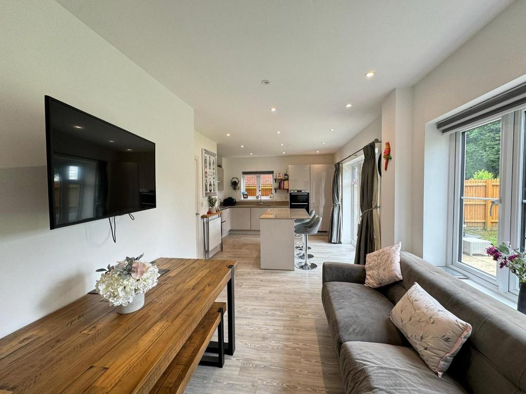 Kitchen/Family Room