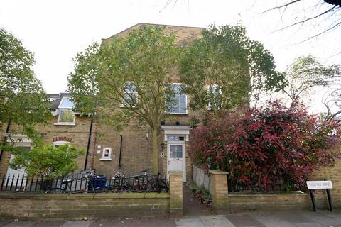 1 bedroom apartment to rent, Walpole Road, Strawberry Hill