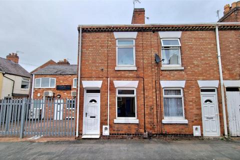 2 bedroom end of terrace house to rent, Brook Street, Leicester LE4