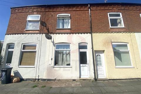 2 bedroom terraced house to rent, Lorraine Road, Leicester LE2