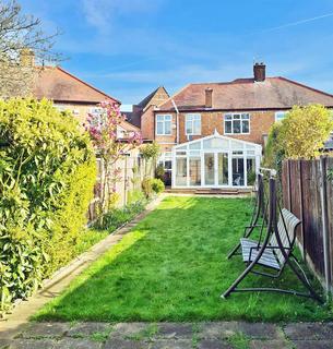 4 bedroom semi-detached house for sale, Roxborough Avenue, Isleworth