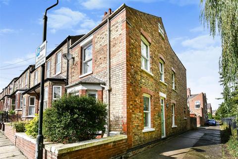 3 bedroom detached house to rent, Aldreth Grove, York