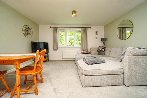 2 bedroom flat for sale, Snowdrop Rise, St. Leonards-On-Sea