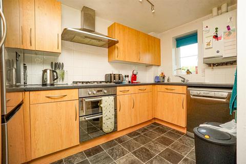 2 bedroom flat for sale, Snowdrop Rise, St. Leonards-On-Sea