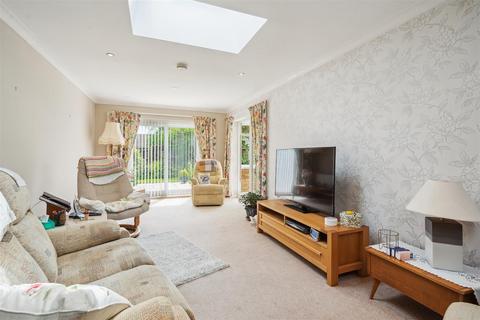 4 bedroom detached bungalow for sale, Barry Avenue, Bicester