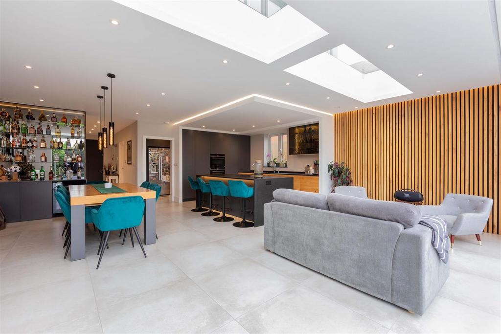 4 Oldway Lane-6.jpg