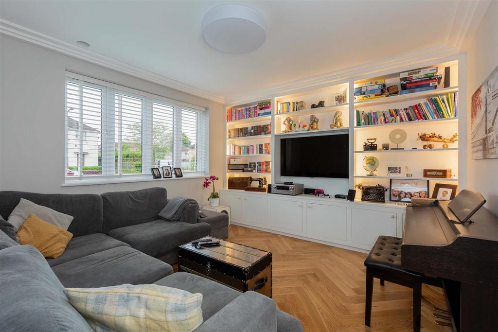 4 Oldway Lane-2.jpg