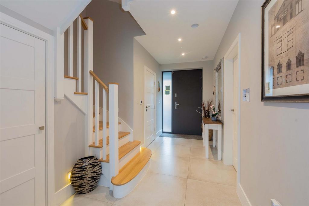 4 Oldway Lane-3.jpg