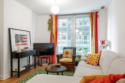 1 bedroom flat for sale, Salamanca Place, London, Vauxhall, London