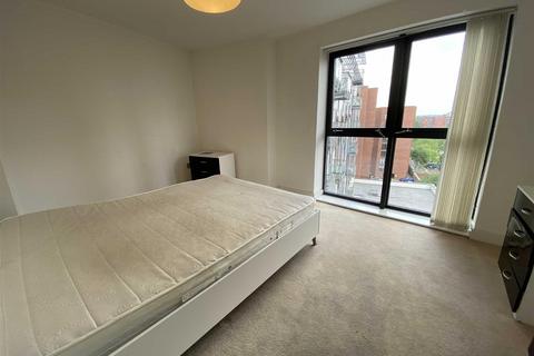 2 bedroom apartment to rent, Fresh, Chapel Street
