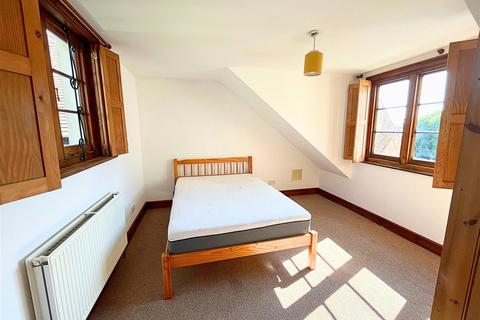 3 bedroom maisonette to rent, Maze Hill, St Leonards-On-Sea TN38