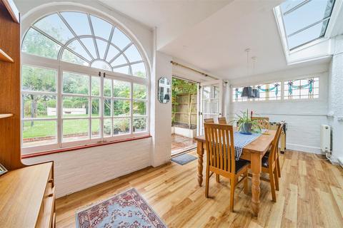 6 bedroom detached house for sale, Villiers Avenue, Surbiton