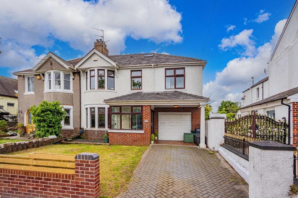 Tynewydd Road, Barry CF62 4 bed semidetached house for sale £450,000