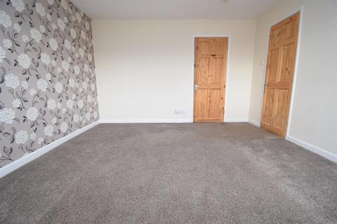 1 bedroom apartment to rent, Whitegates Close, Wakefield WF1