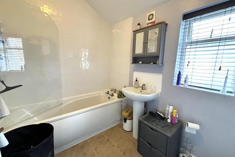 151 Adnitt Road, Northampton, NN1 4NH