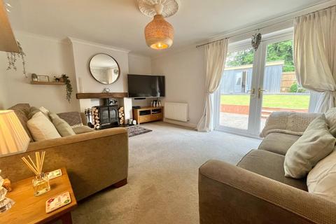 15 Garsdale, Northampton, NN2 8UY