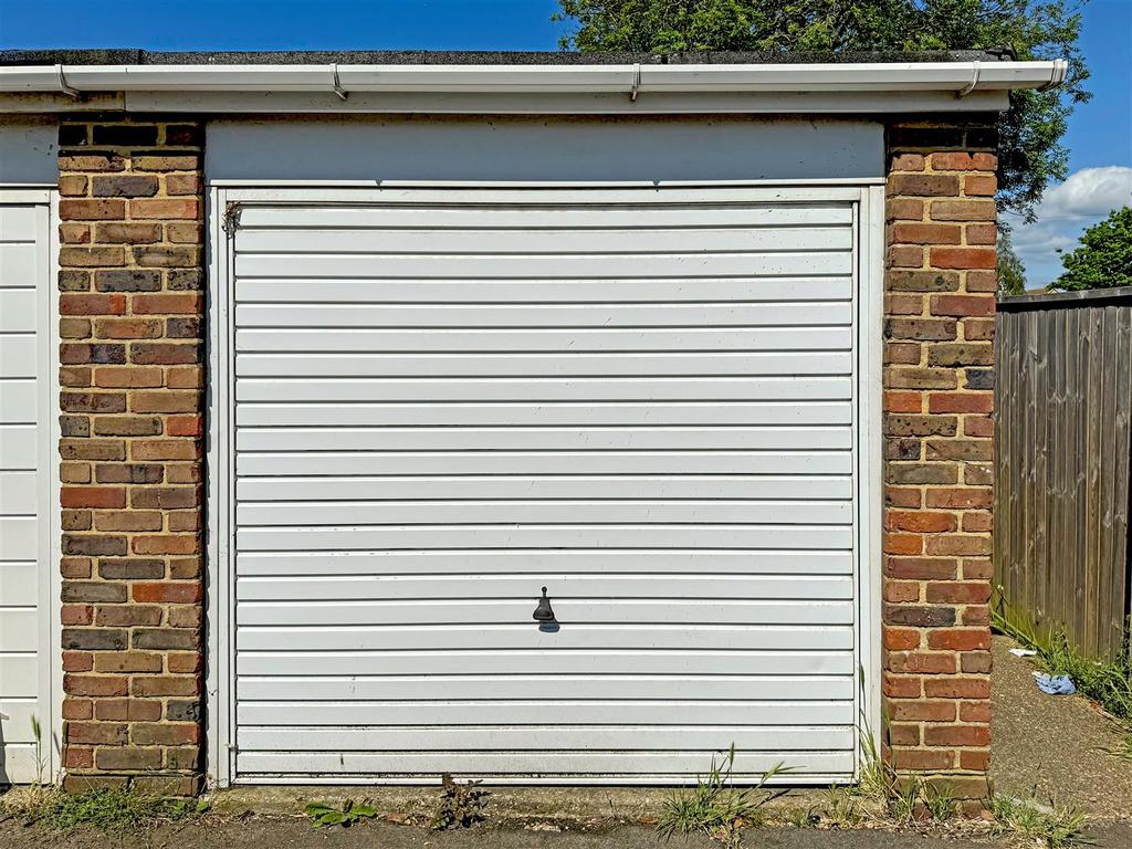 Garage.jpg