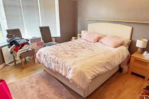 6 Cornfield Close, Wick, Littlehampton, BN17 6HY