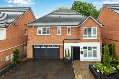 5 bedroom detached house for sale, Harvest Close, Leeds LS25