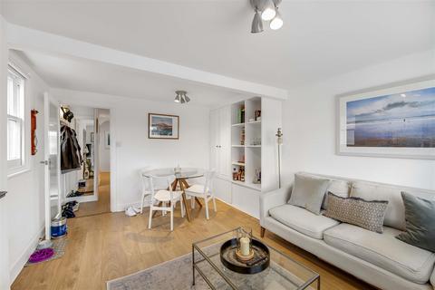 2 bedroom flat for sale, Carmalt Gardens, Putney