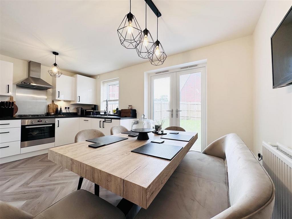 Dining Kitchen