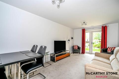 1 bedroom apartment for sale, Oakhill Place, High View, Bedford, Bedfordshire, MK41 8FB