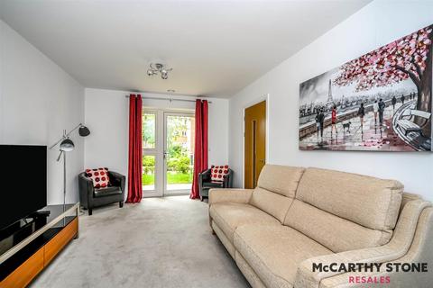 1 bedroom apartment for sale, Oakhill Place, High View, Bedford, Bedfordshire, MK41 8FB